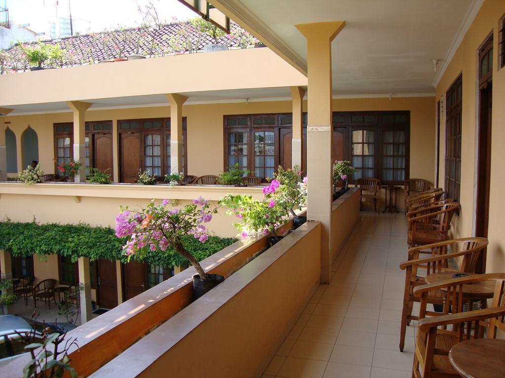 Gloria Amanda * Yogyakarta
